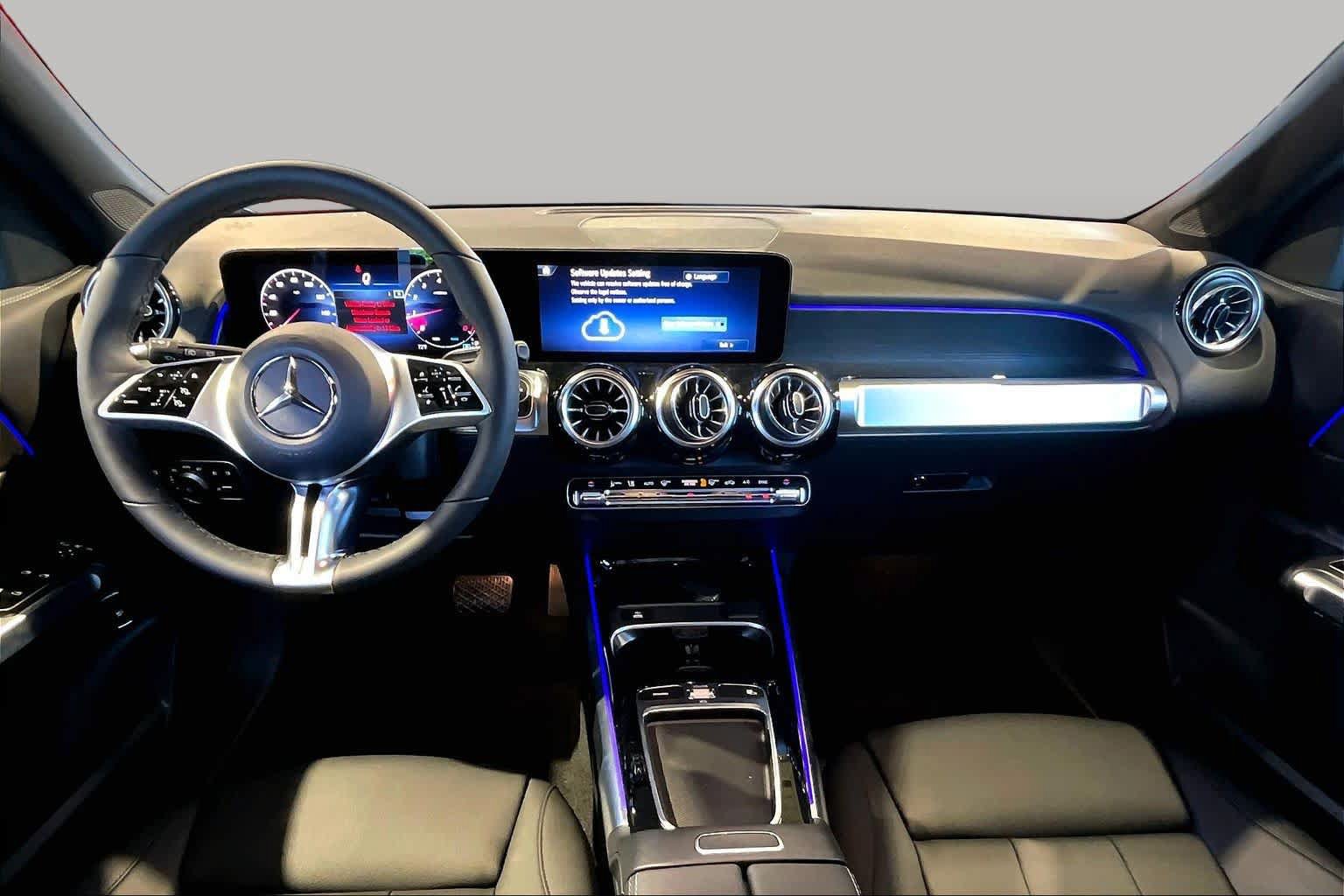 New 2026 Mercedes-Benz GLB 250 4MATIC image 8