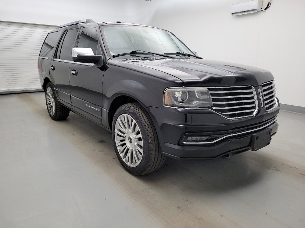 Used 2016 Lincoln Navigator Reserve AWD/4WD image 13