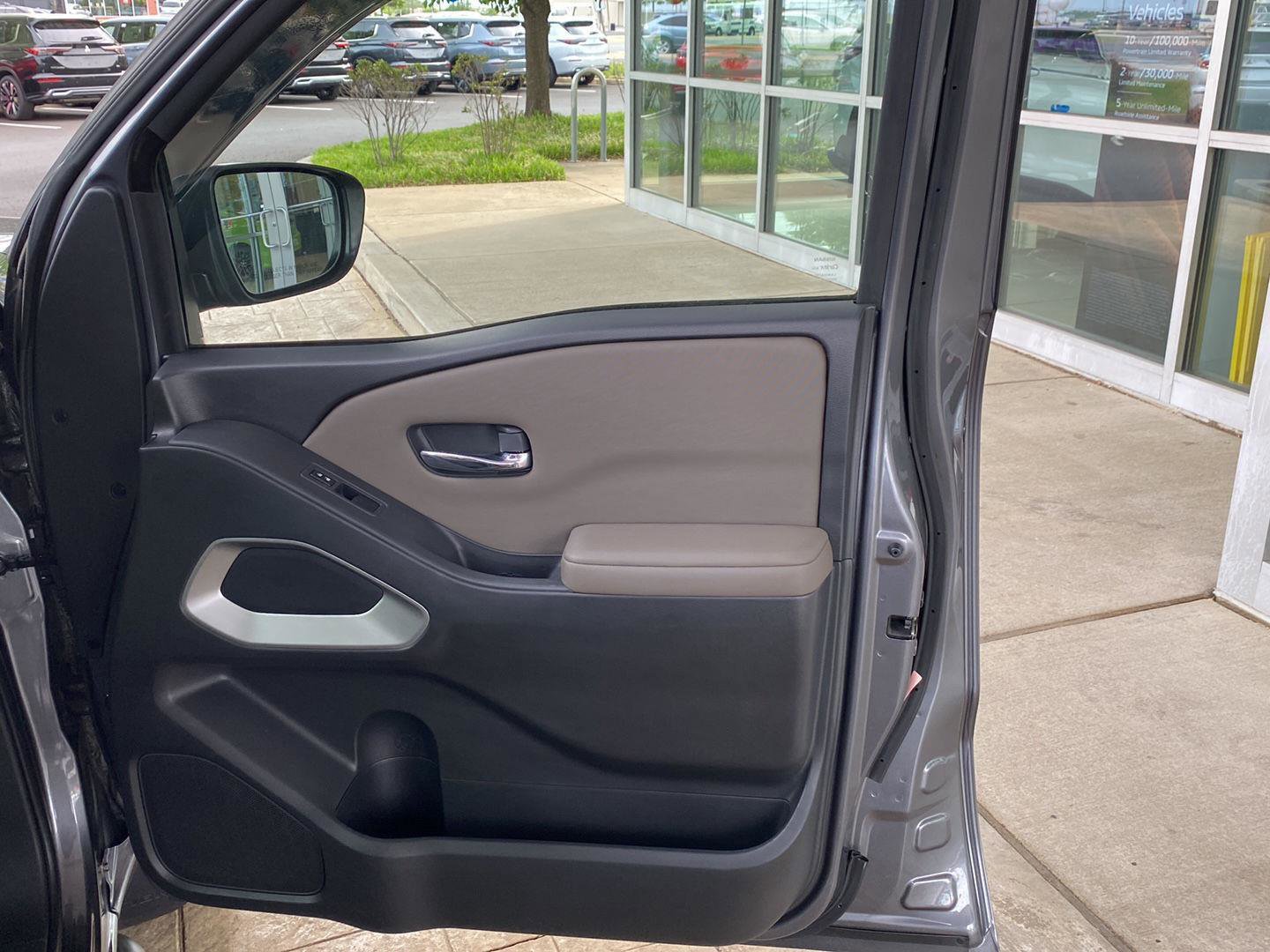 Certified 2022 Nissan Frontier SV AWD/4WD image 21
