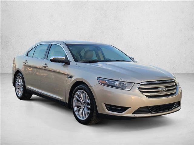 Used 2018 Ford Taurus Limited image 3