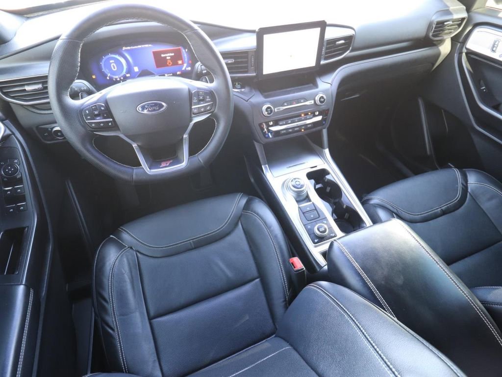 Used 2020 Ford Explorer ST w/ ST Street Pack image 6