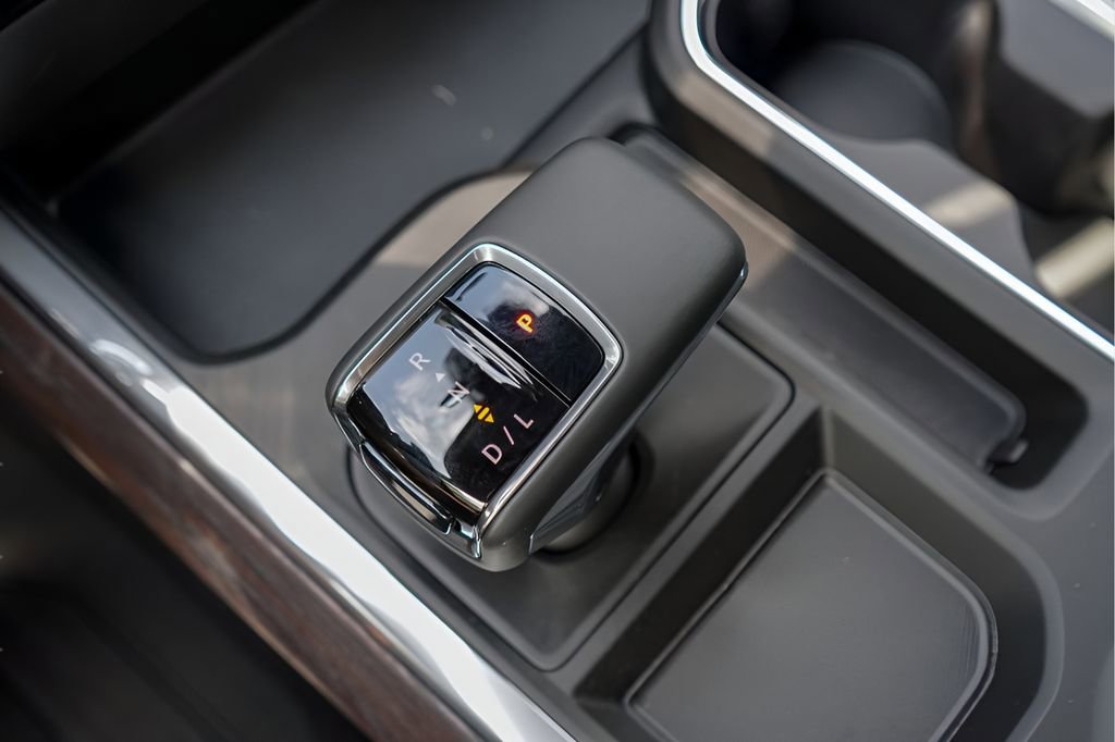 New 2026 GMC Sierra 1500 SLT image 14