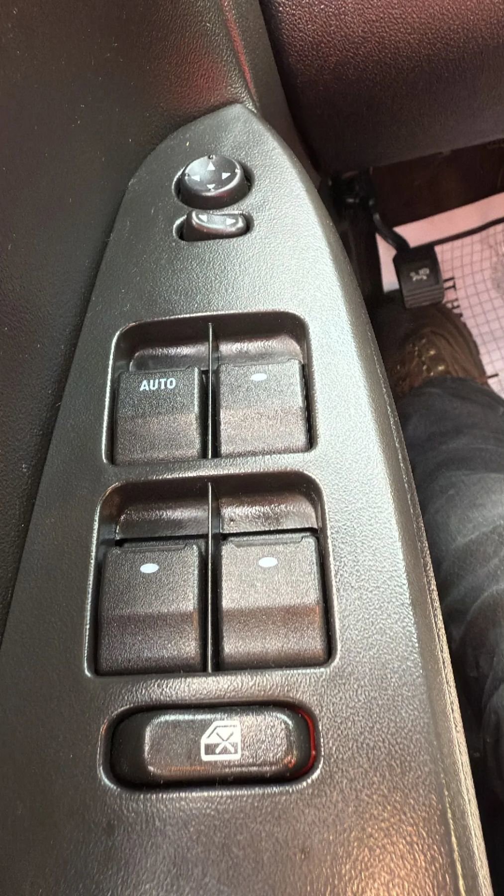 Used 2016 Chevrolet Impala LT image 21