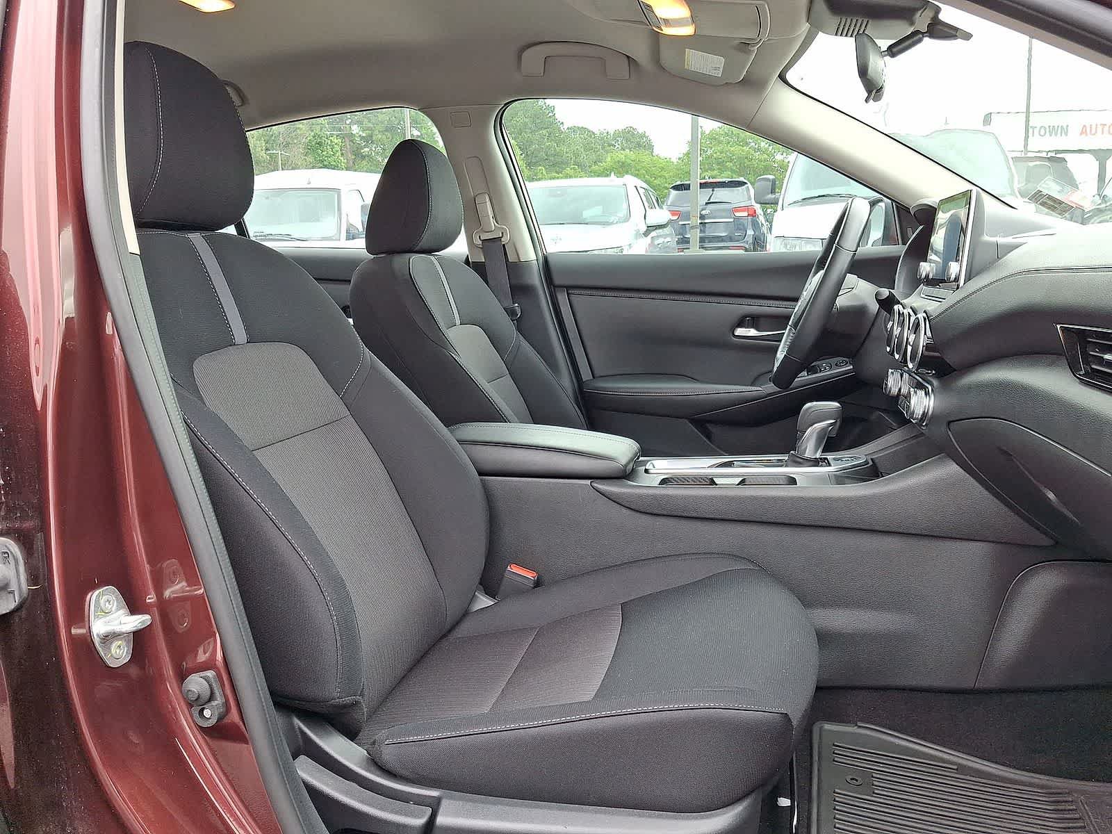Used 2022 Nissan Sentra SV w/ All-Weather Package FWD image 31