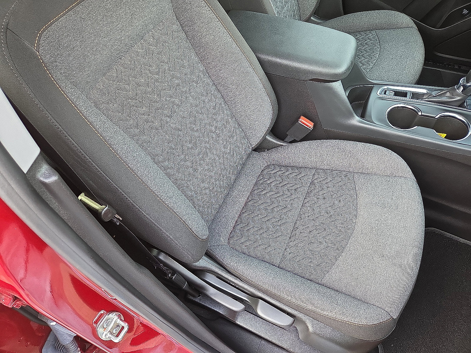 Used 2024 Chevrolet Equinox LT image 16