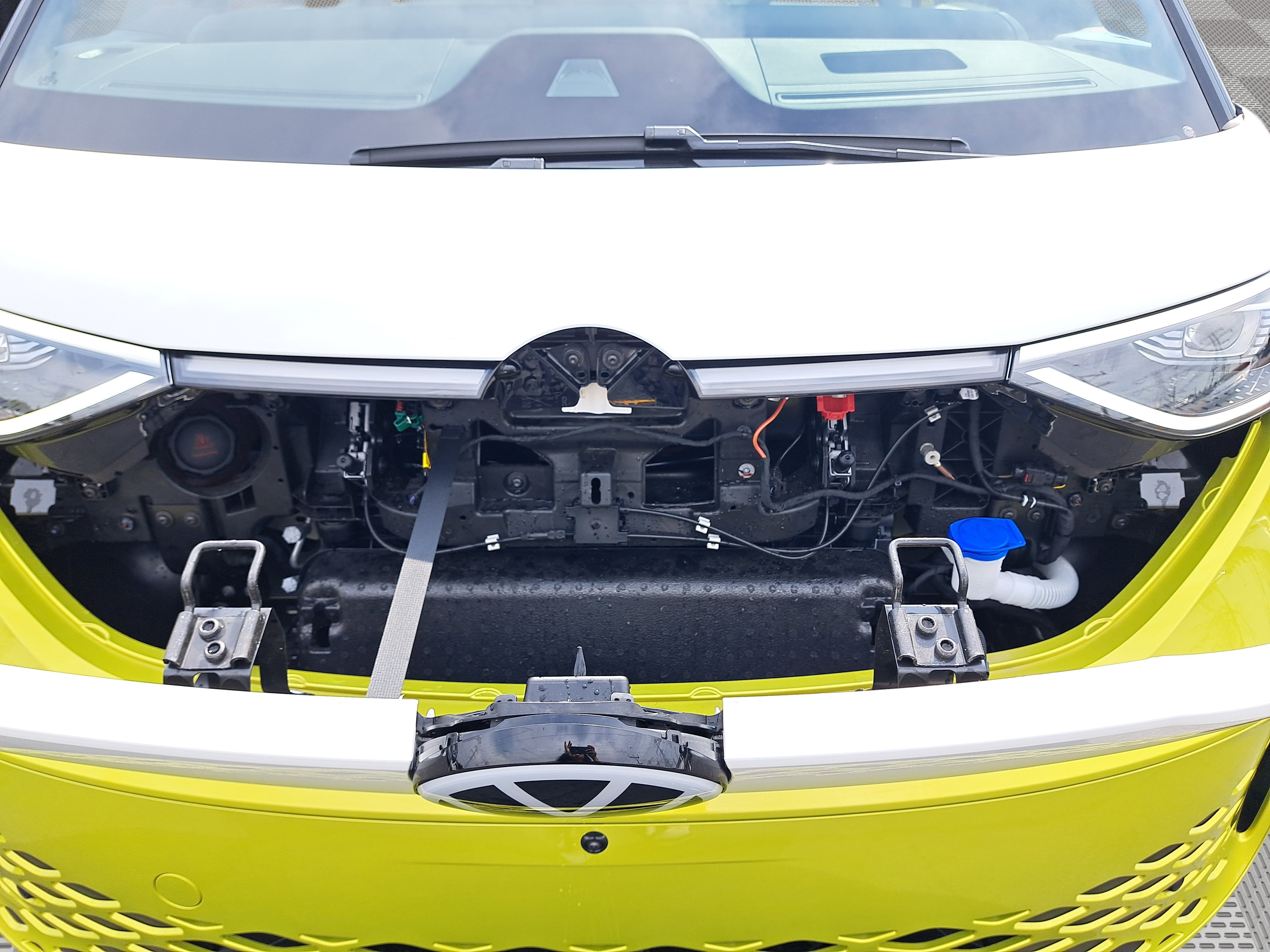 New 2025 Volkswagen ID. Buzz Pro S Plus image 28