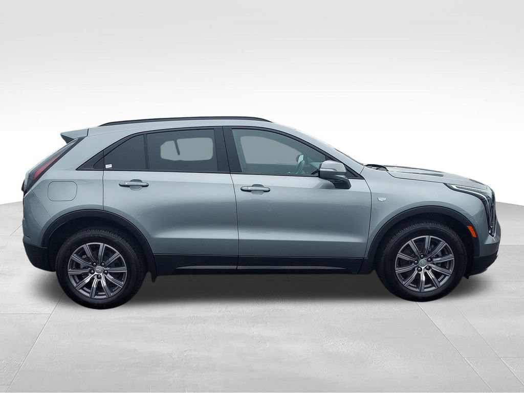 Used 2023 Cadillac XT4 Sport w/ Cold Weather Package AWD/4WD image 6