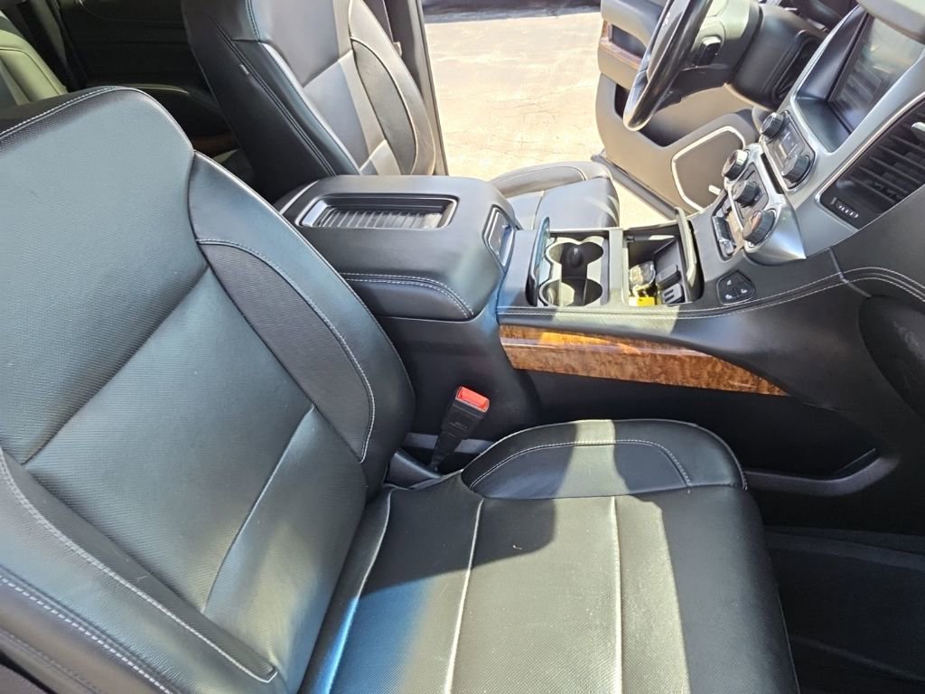 Used 2020 Chevrolet Suburban Premier w/ Max Trailering Package AWD/4WD image 32