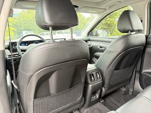 Certified 2025 Hyundai Tucson Limited AWD/4WD image 39