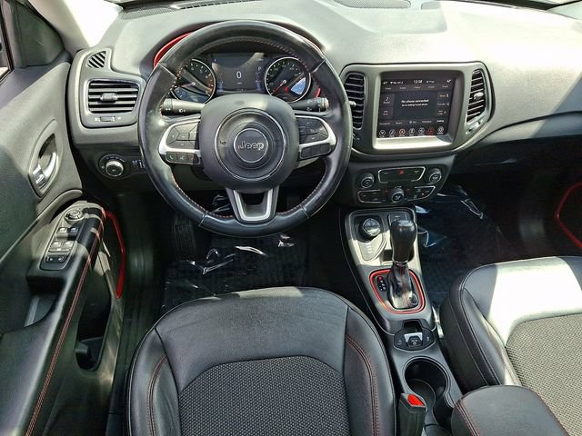 Used 2020 Jeep Compass Trailhawk w/ Cold Weather Group AWD/4WD image 11