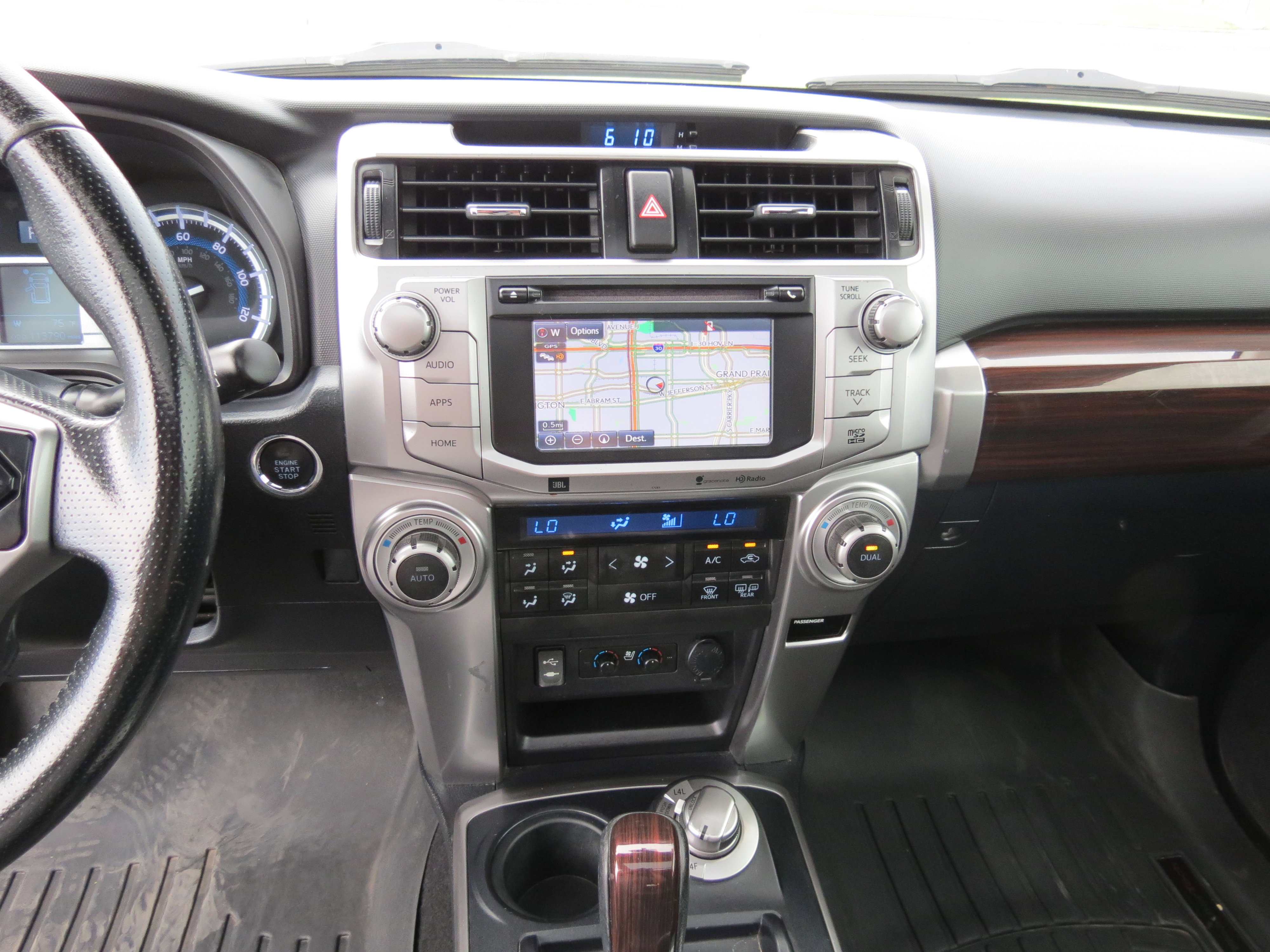 Used 2014 Toyota 4Runner Limited image 17