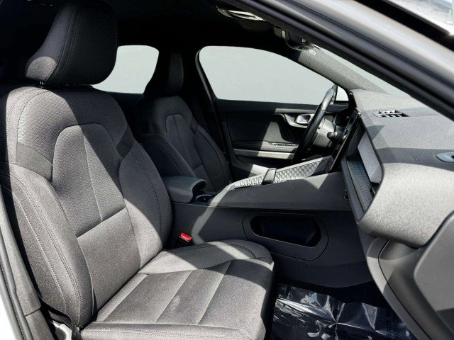 Used 2023 Polestar Polestar 2 w/ Pilot Pack image 46