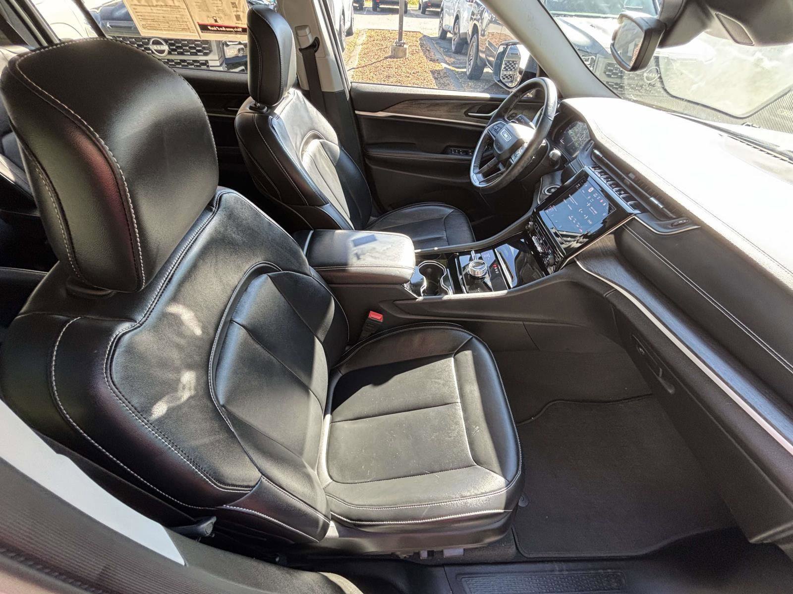 Used 2021 Jeep Grand Cherokee L Limited image 28