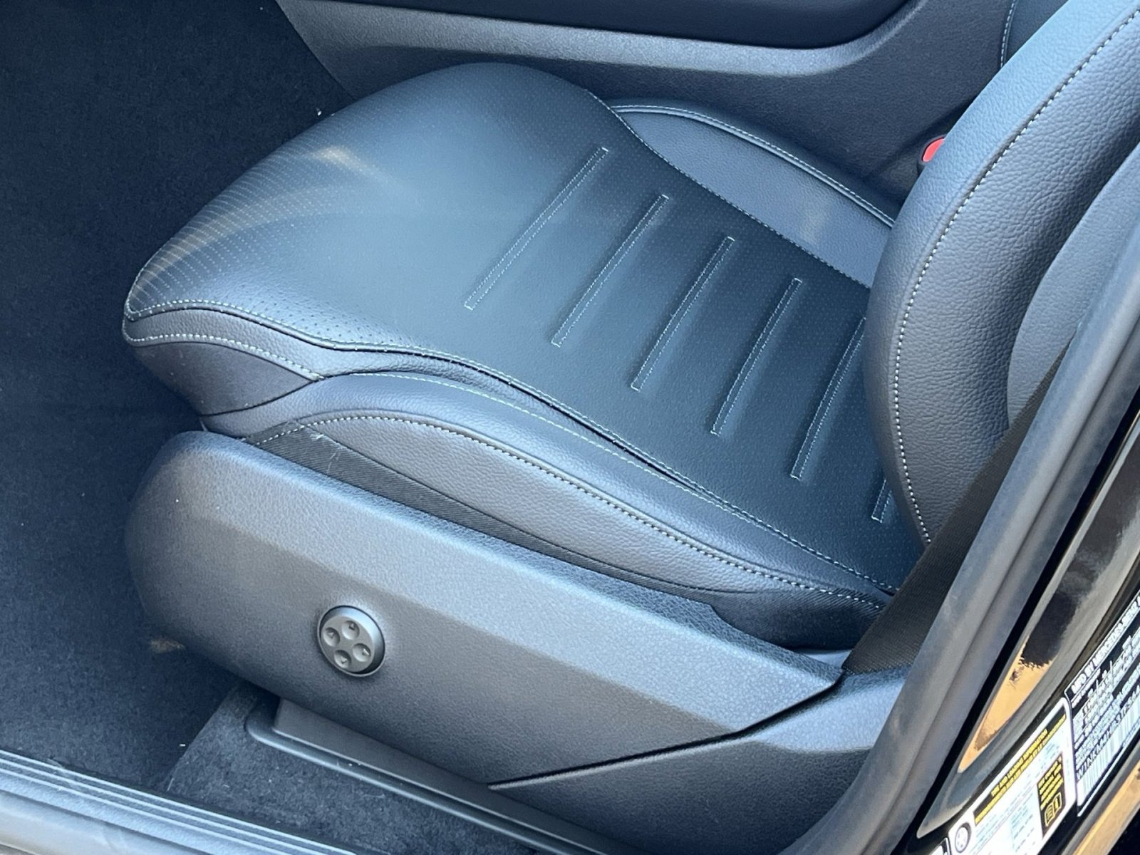 New 2026 Mercedes-Benz GLC 300 4MATIC image 12