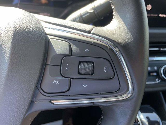 Used 2025 Buick Envista Preferred w/ Convenience I Package FWD image 25