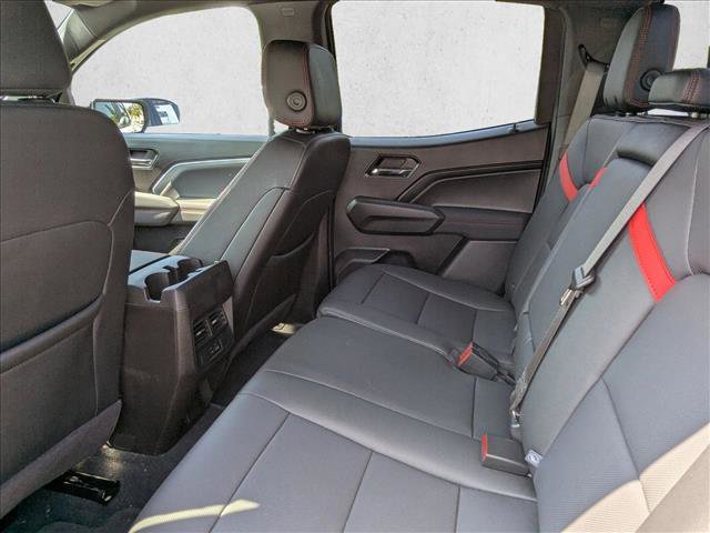 Used 2025 Chevrolet Colorado Z71 w/ Midnight Edition image 18