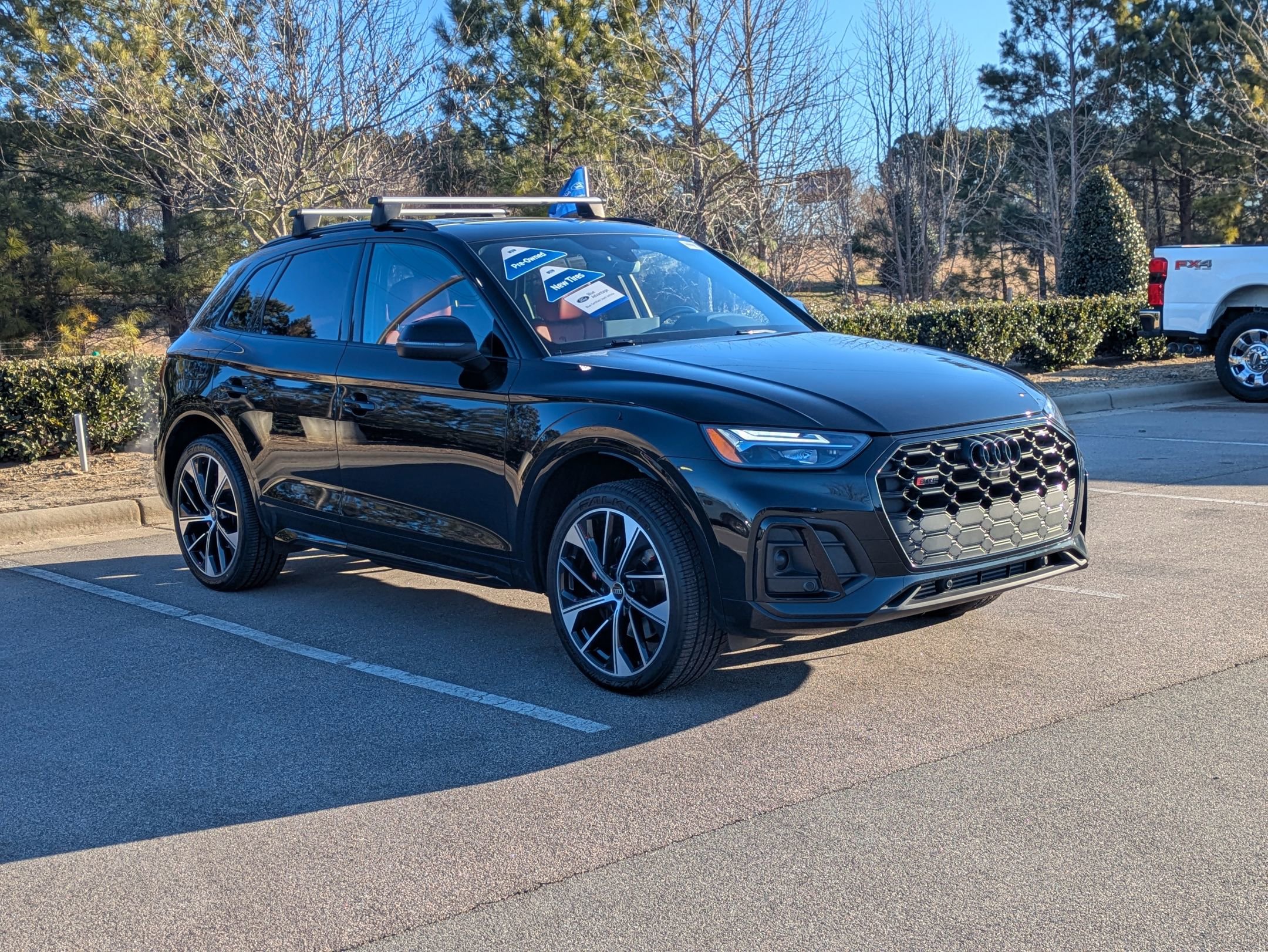 Used 2024 Audi SQ5 Premium Plus w/ Premium Plus Package image 2