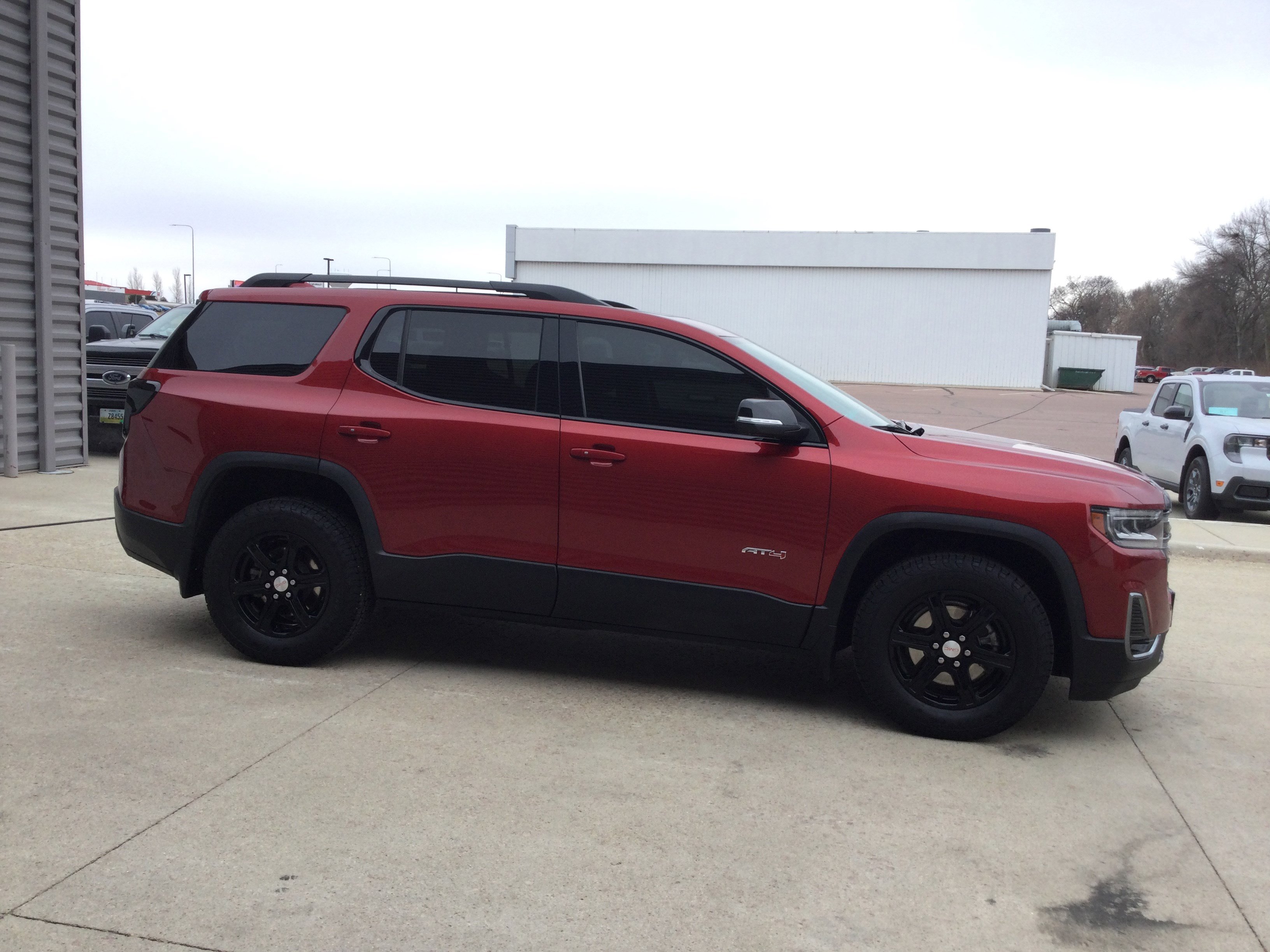 Used 2023 GMC Acadia AT4 w/ Technology Package image 3