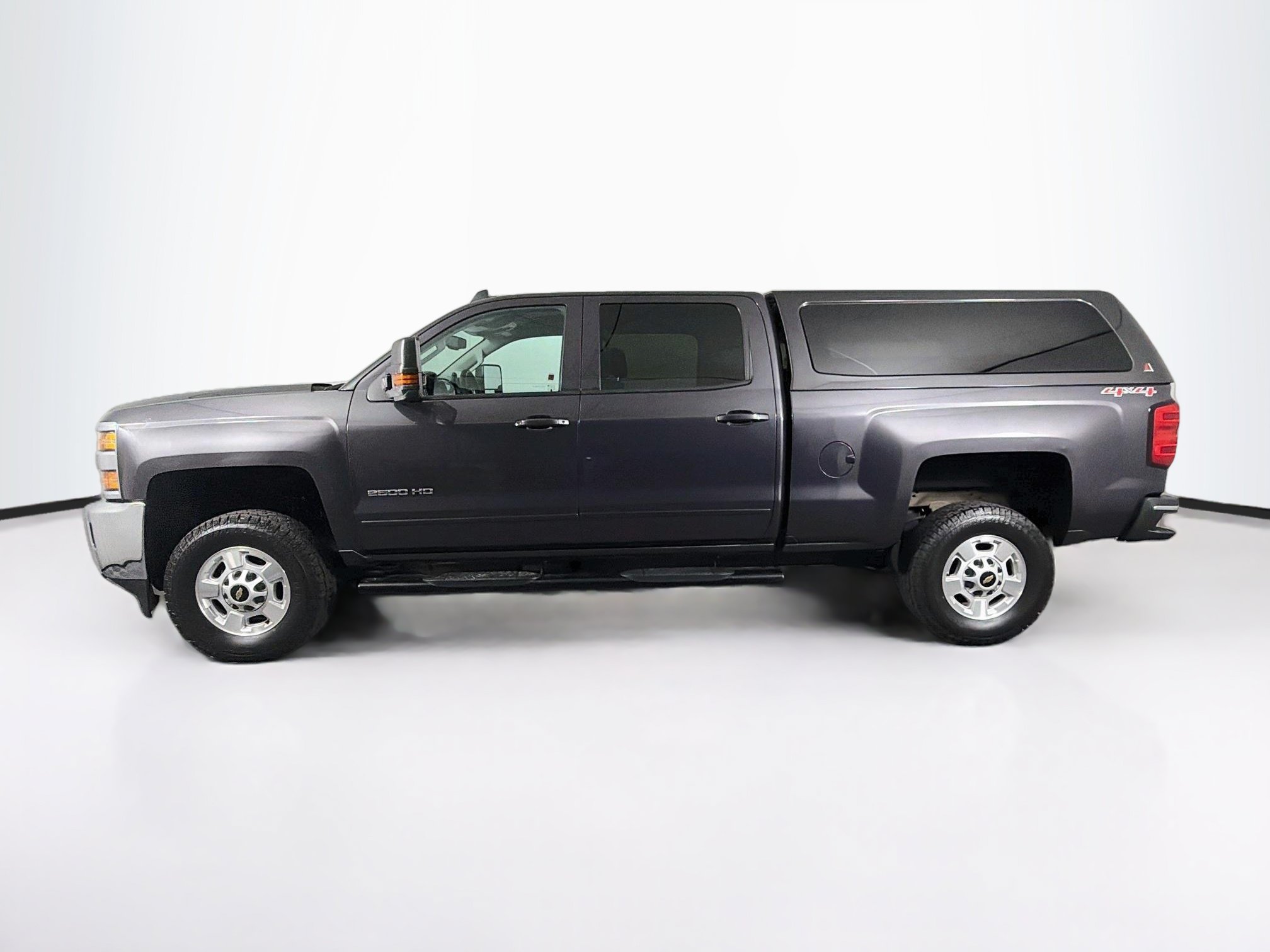 Used 2016 Chevrolet Silverado 2500 LT w/ LT Convenience Package AWD/4WD image 4