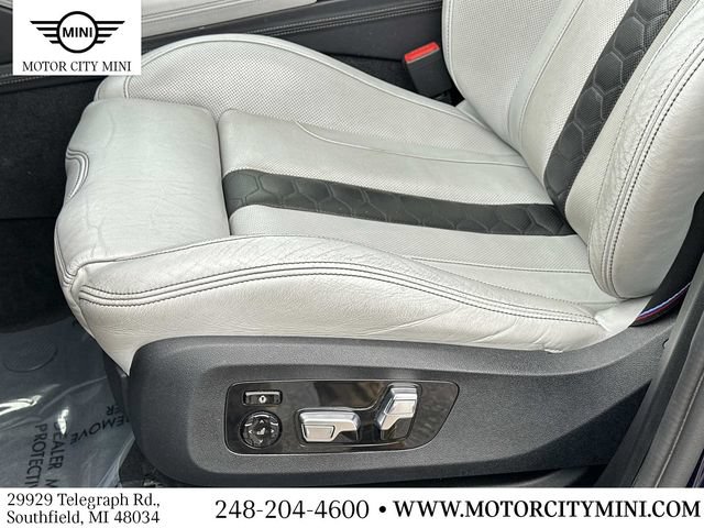 Used 2020 BMW X5 M AWD/4WD image 21