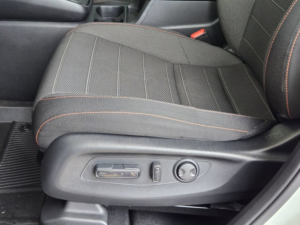 Used 2025 Honda CR-V Sport image 13