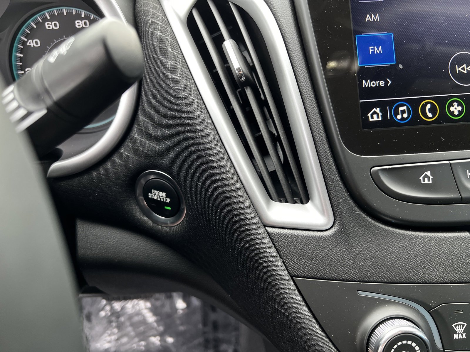 Used 2024 Chevrolet Malibu RS image 15