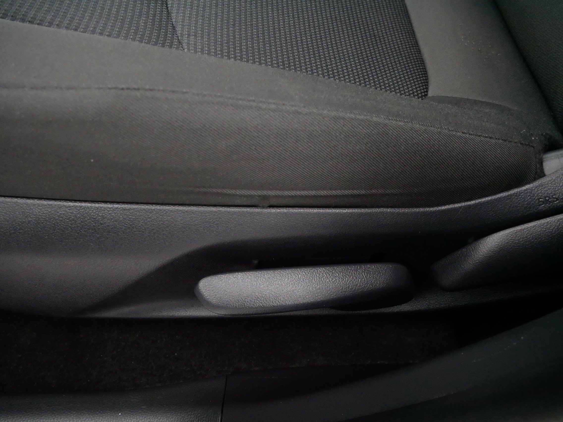 Used 2025 Toyota RAV4 LE image 20