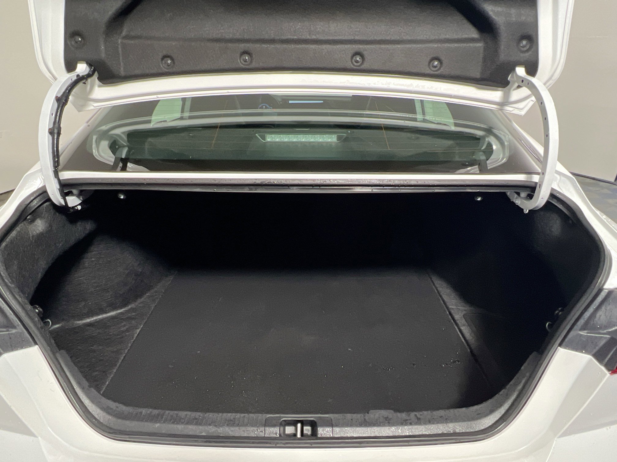 Used 2026 Toyota Camry SE w/ Multimedia Upgrade Package FWD image 34
