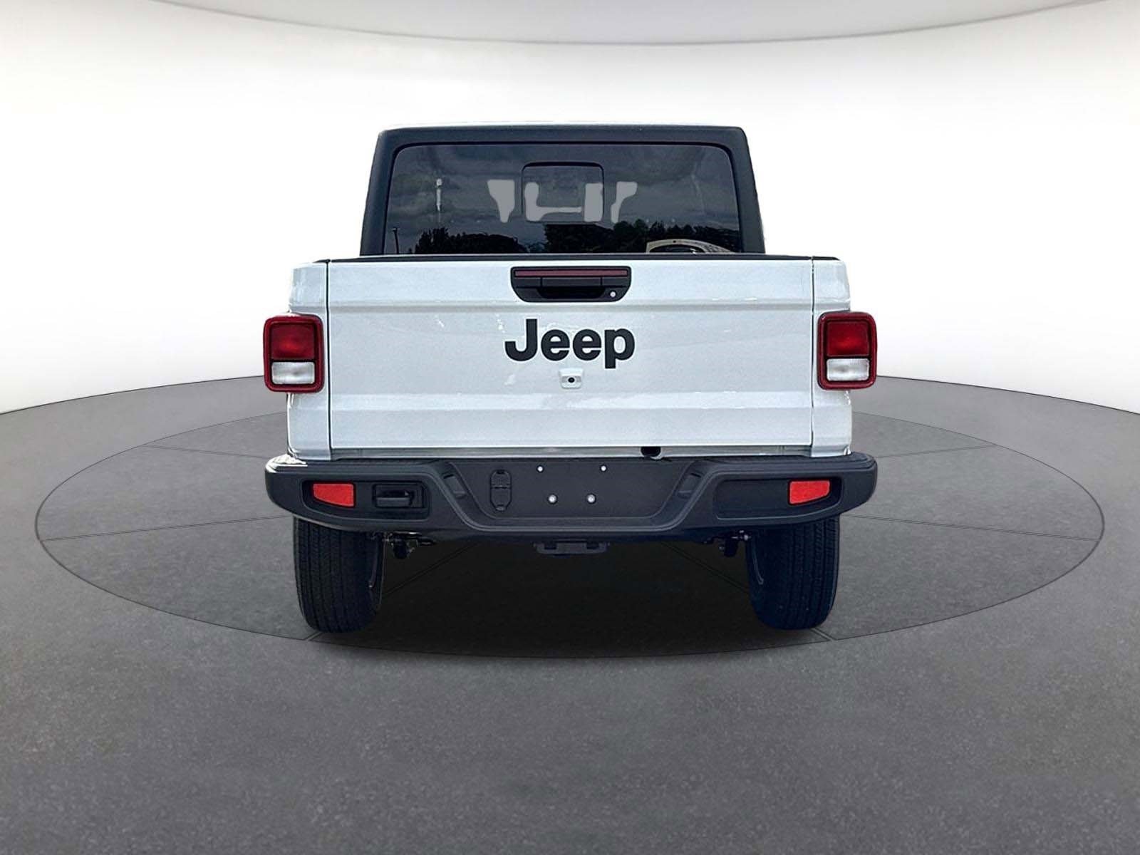 New 2025 Jeep Gladiator Sport image 4