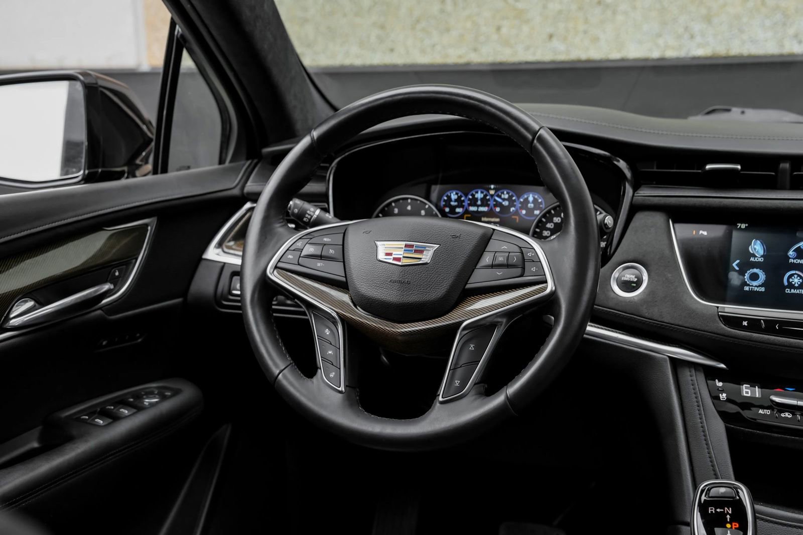 Used 2017 Cadillac XT5 Platinum image 23
