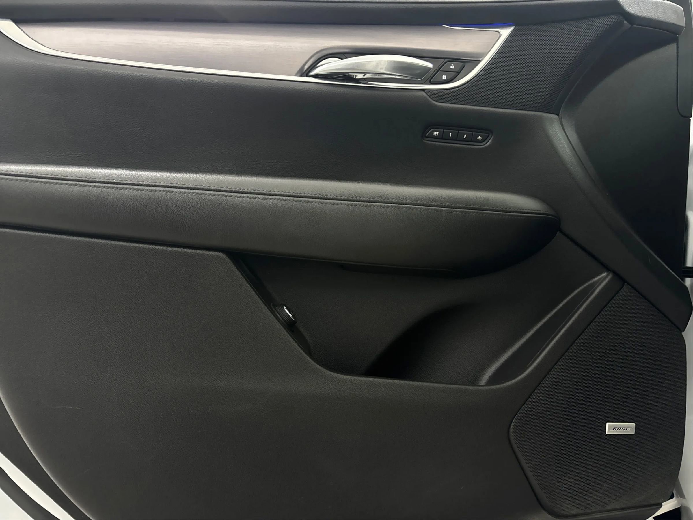 Used 2017 Cadillac XT5 Premium Luxury image 26