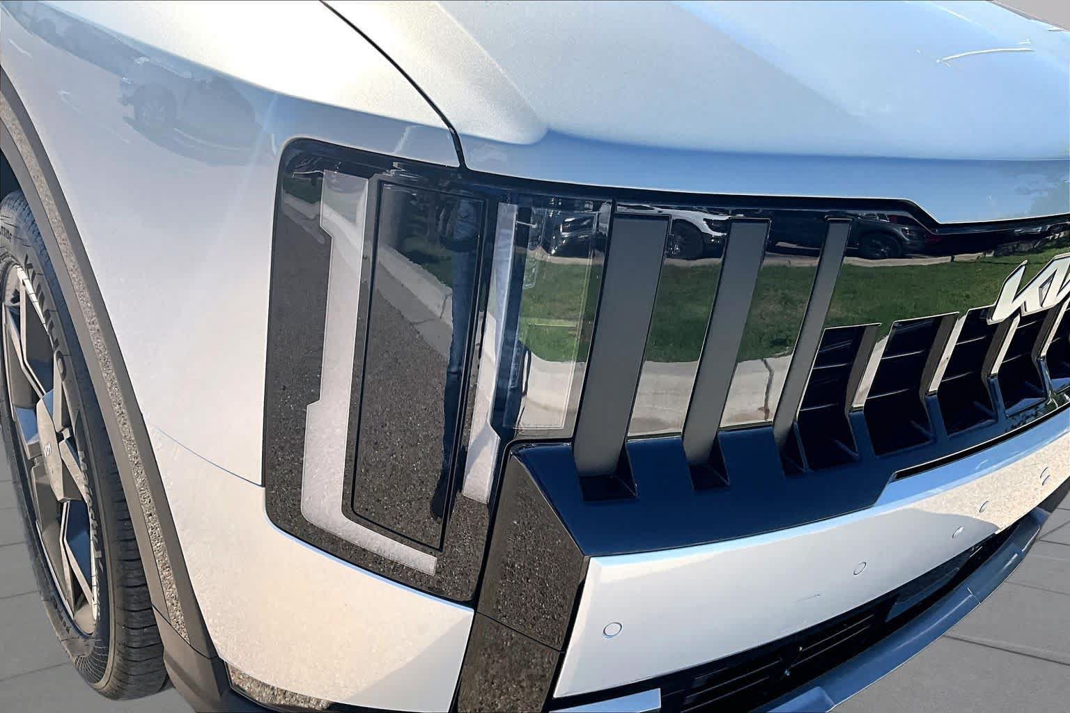 Certified 2027 Kia Telluride EX w/ Towing Package FWD image 32