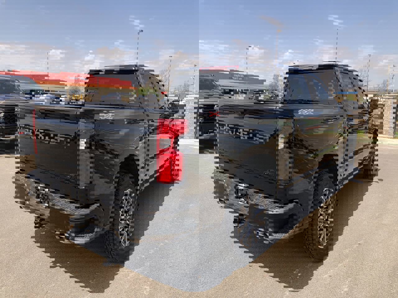 Used 2021 Chevrolet Silverado 1500 RST w/ Bed Protection Package image 13