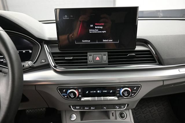 Used 2023 Audi Q5 2.0T Premium Plus w/ Premium Plus Package AWD/4WD image 10