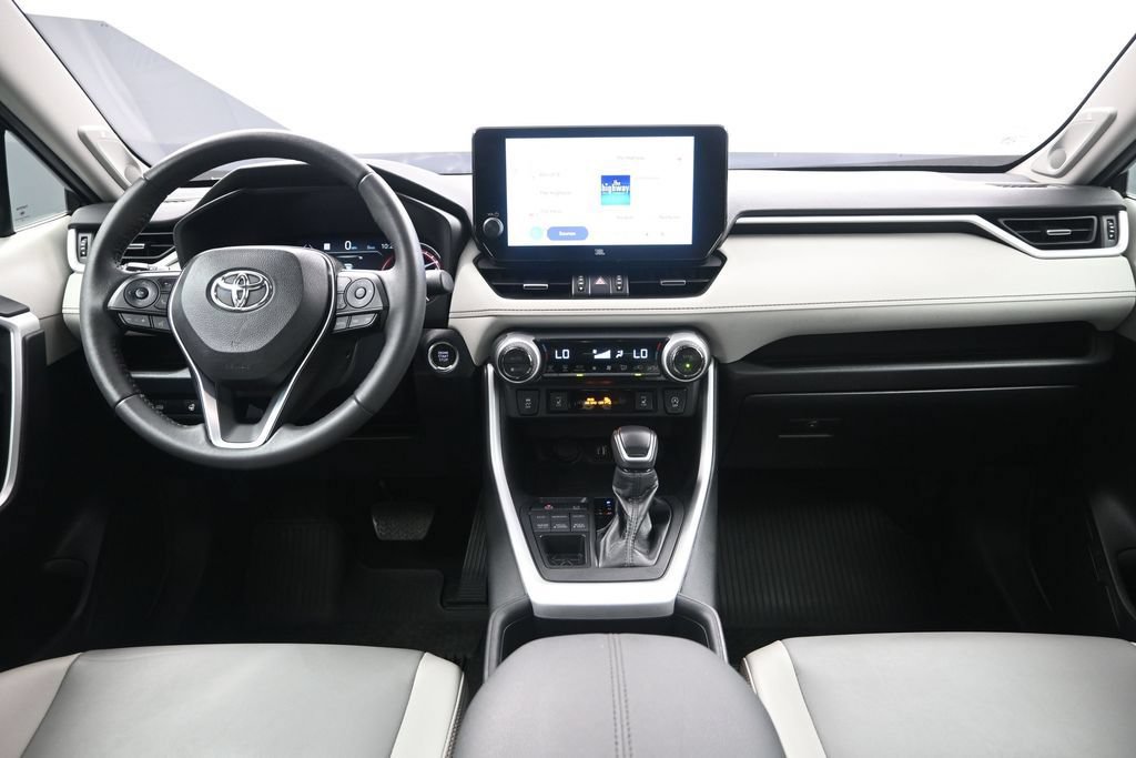Used 2023 Toyota RAV4 XLE Premium AWD/4WD image 30