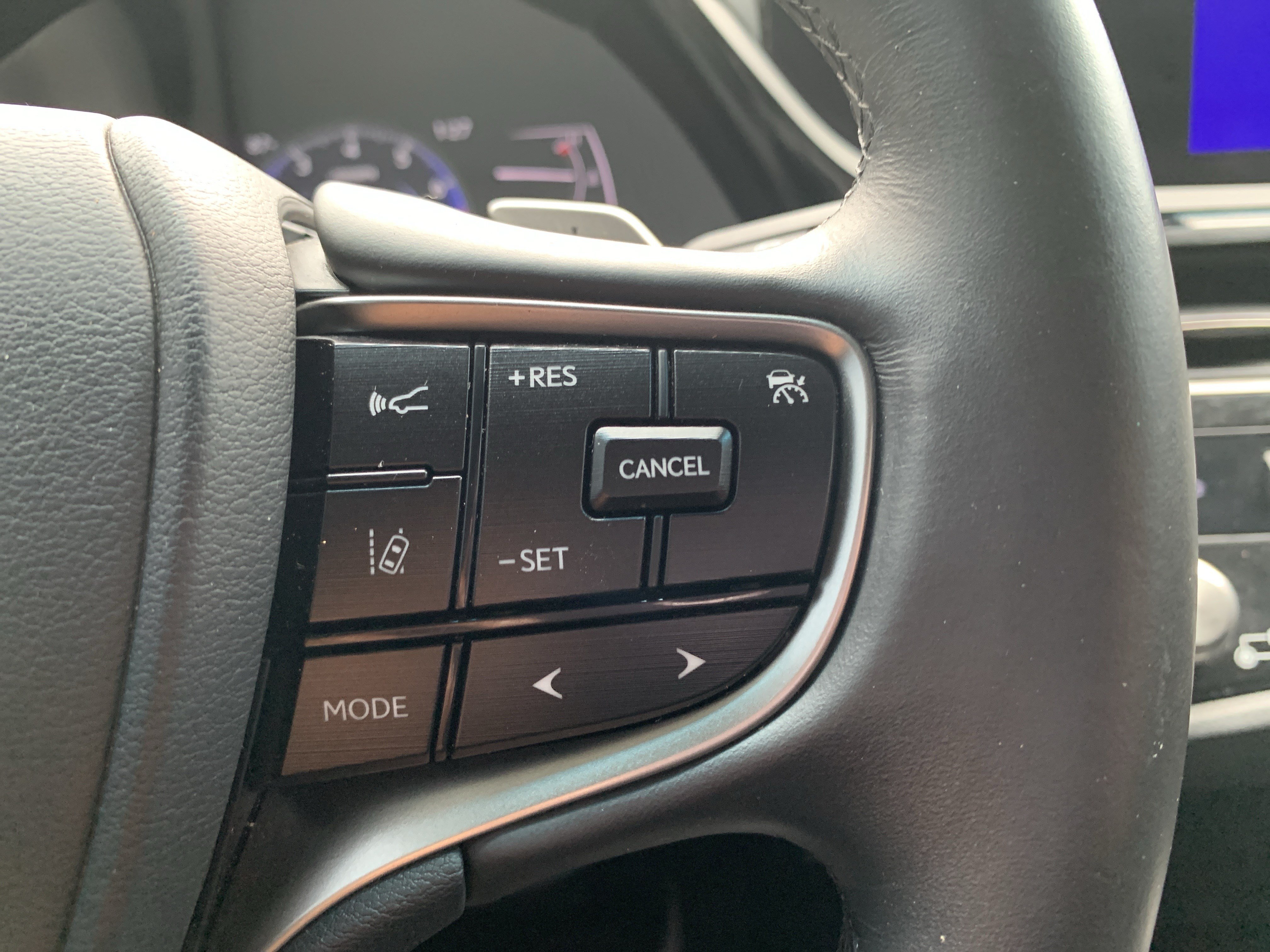 Used 2024 Lexus ES 350 w/ Accessory Package (Z1) FWD image 20