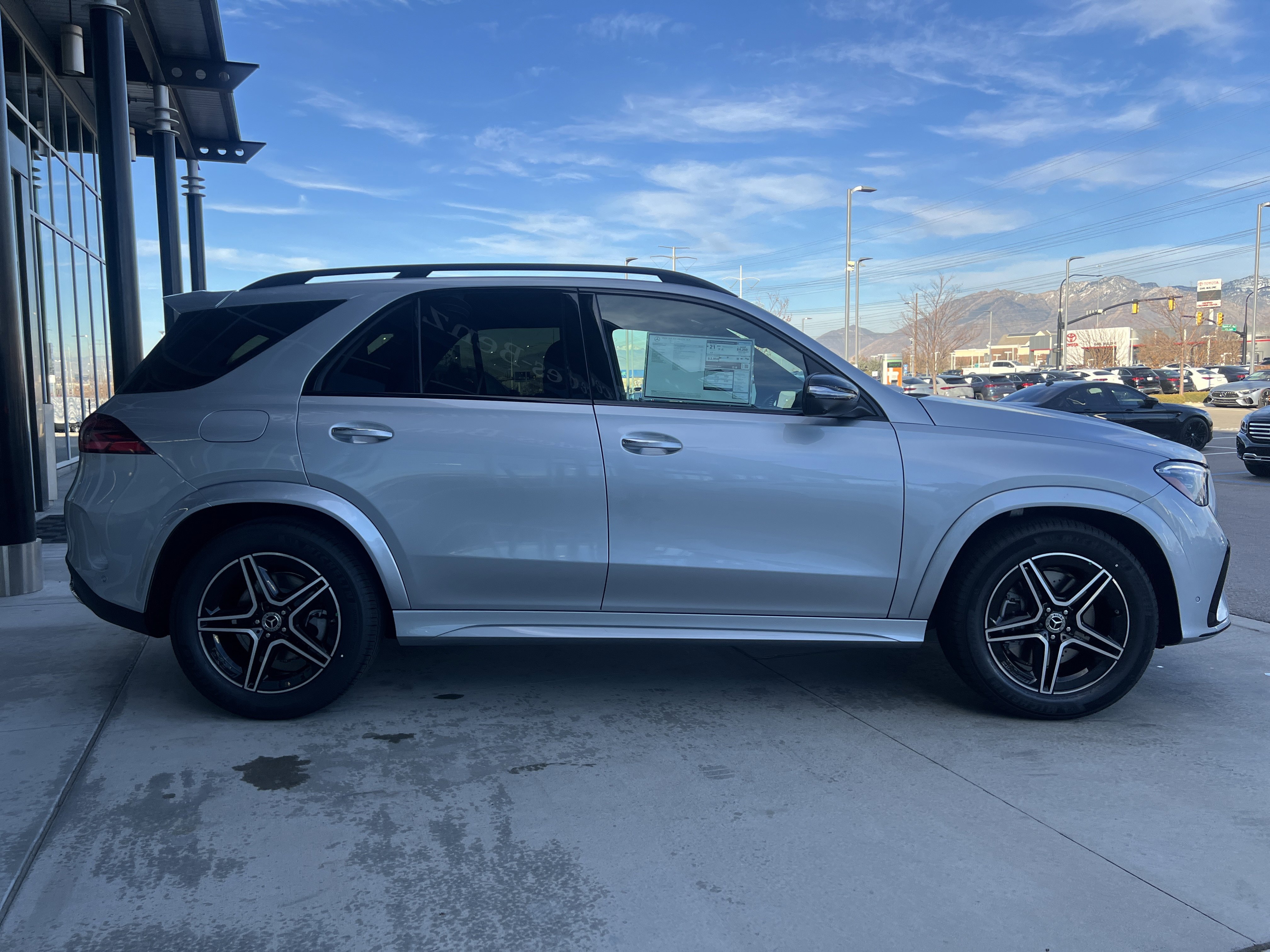 New 2026 Mercedes-Benz GLE 450 450 4MATIC image 4