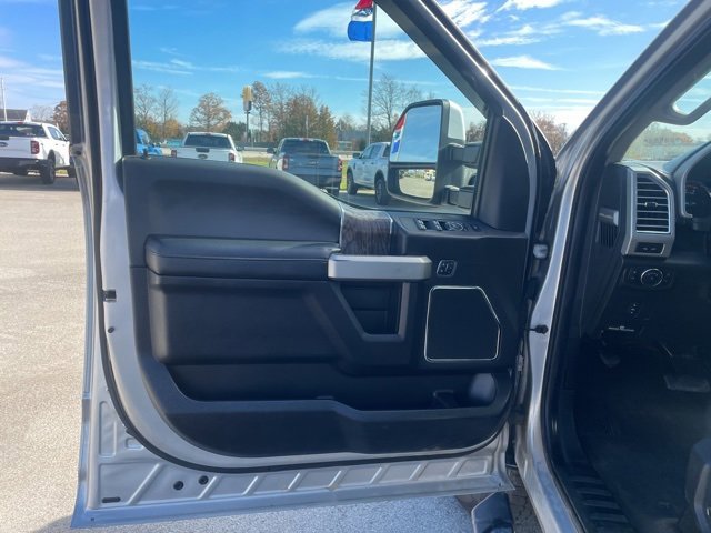 Used 2017 Ford F250 Lariat w/ Lariat Value Package image 24