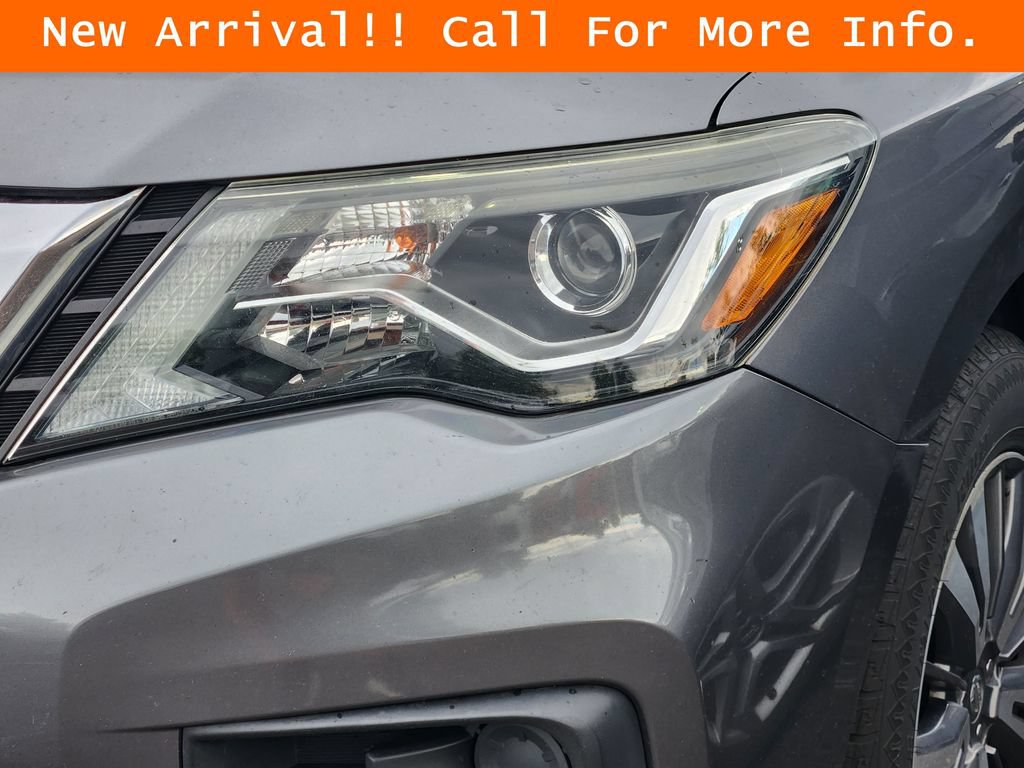 Used 2018 Nissan Pathfinder S AWD/4WD image 8