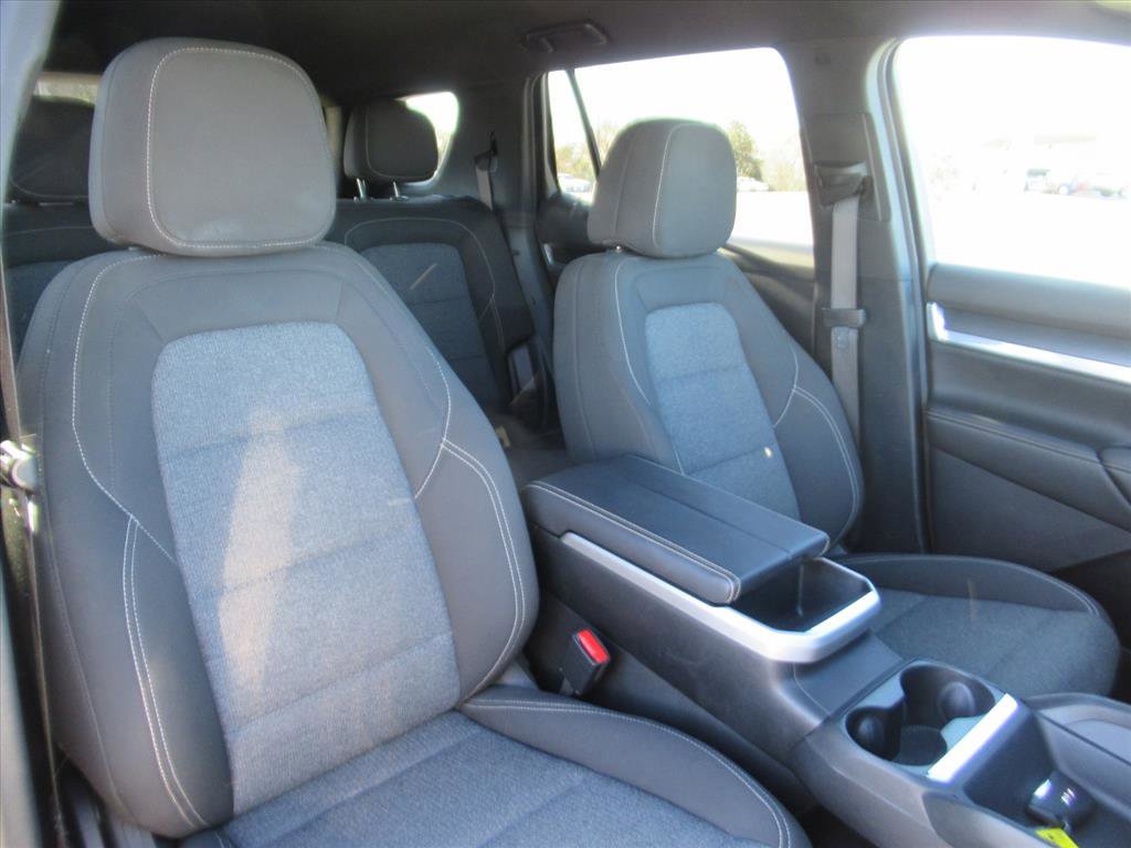 Used 2025 GMC Terrain Elevation image 8