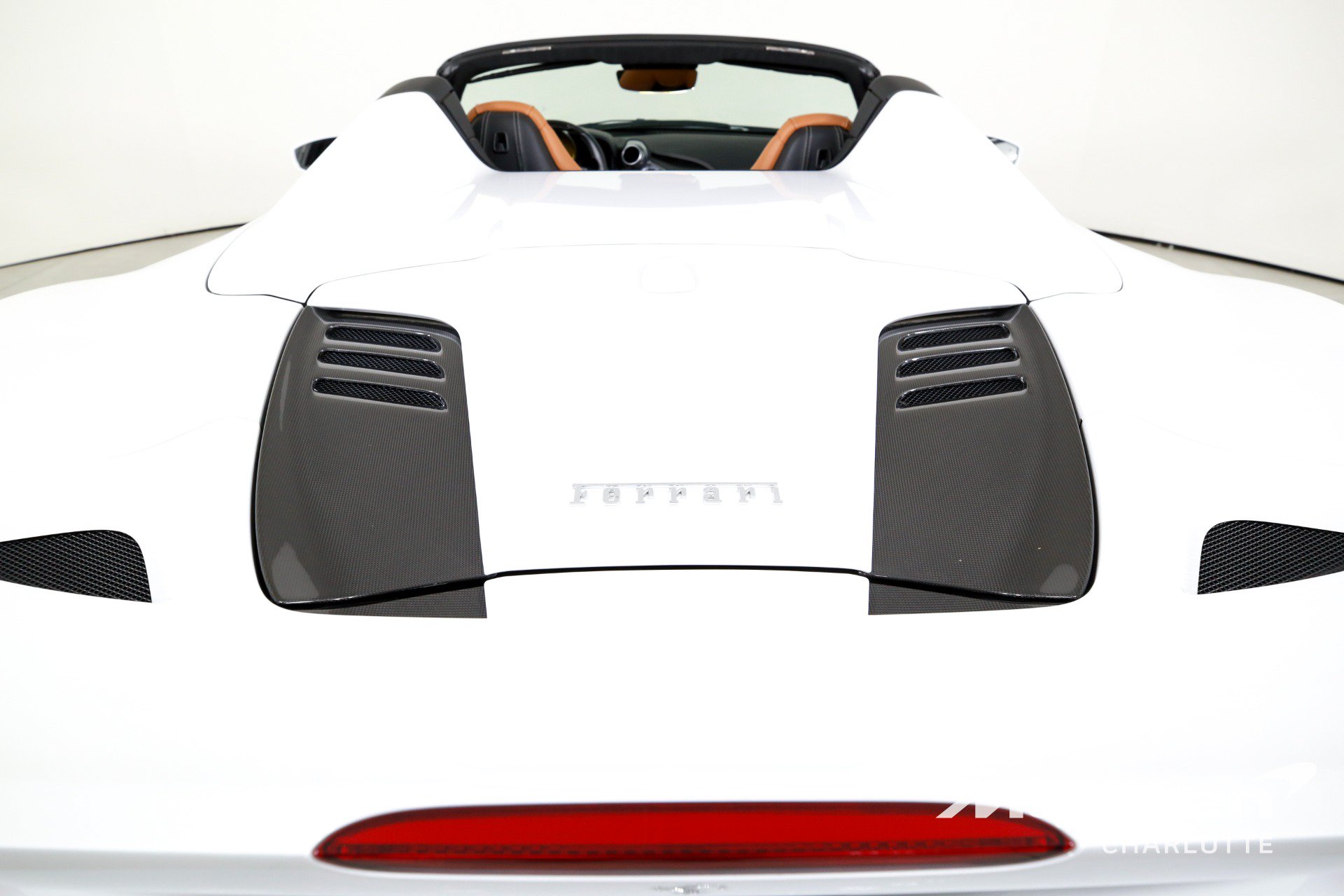 Used 2023 Ferrari F8 Tributo RWD image 25