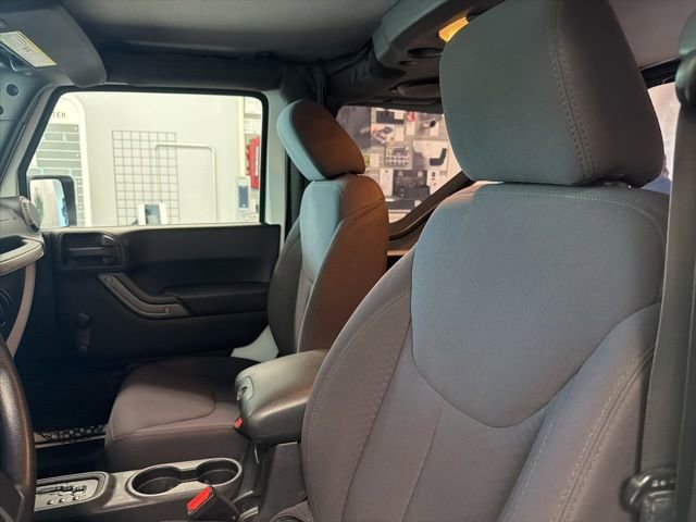 Used 2014 Jeep Wrangler Sport image 14