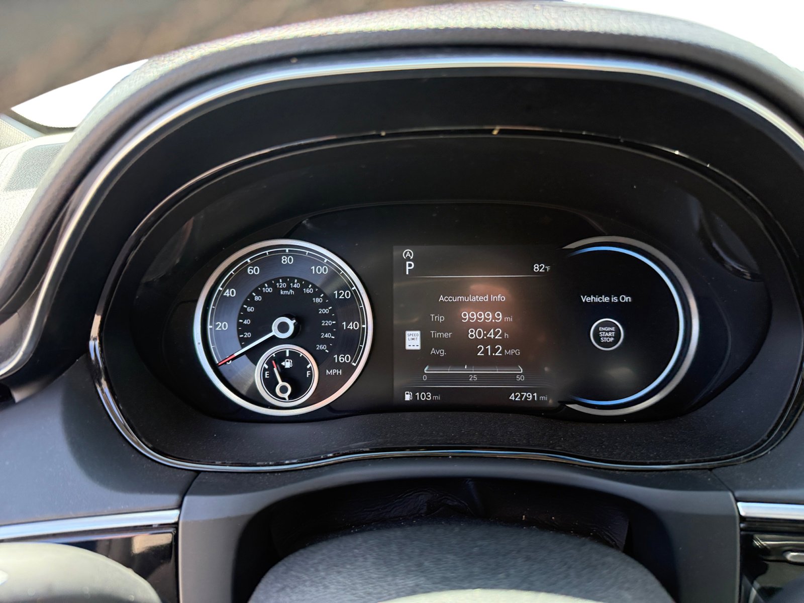 Used 2023 Genesis GV70 2.5T w/ Select Package image 11