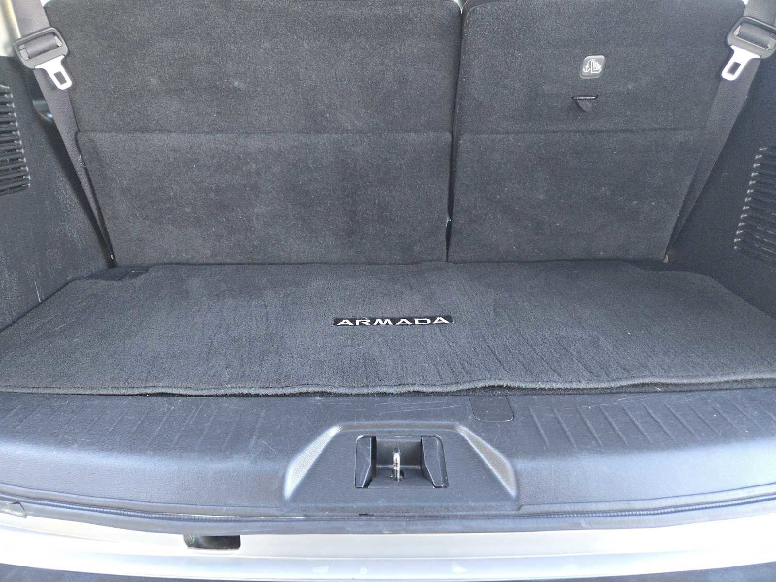 Used 2020 Nissan Armada SL w/ Premium Package image 32