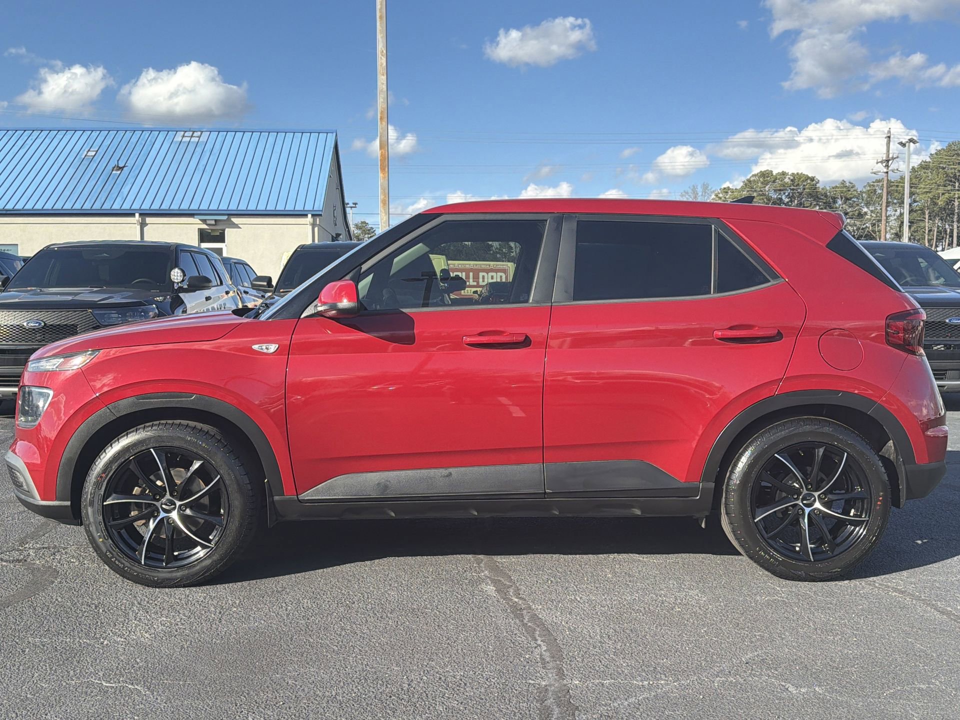 Used 2020 Hyundai Venue SE image 21