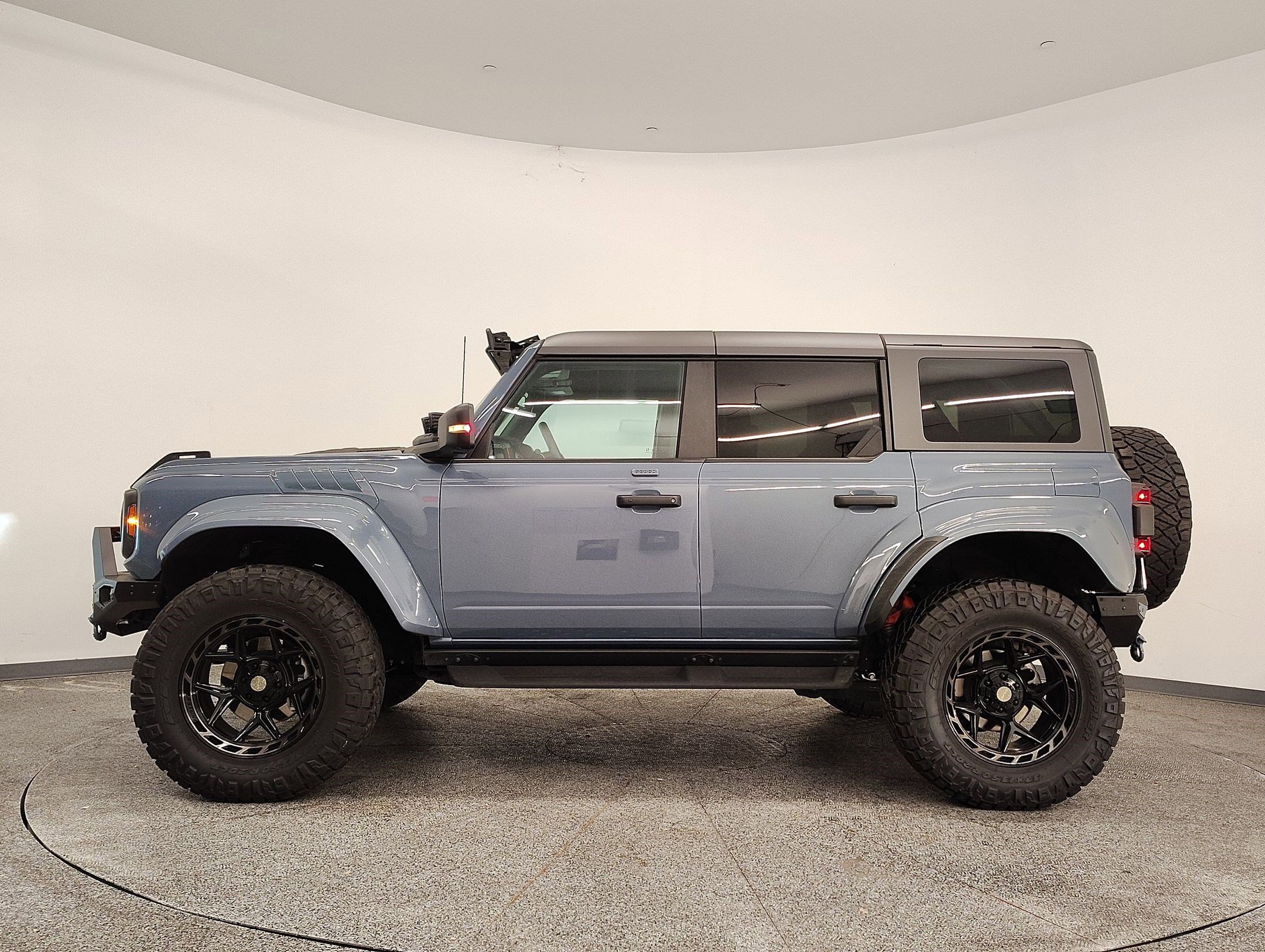 Used 2023 Ford Bronco Raptor image 2