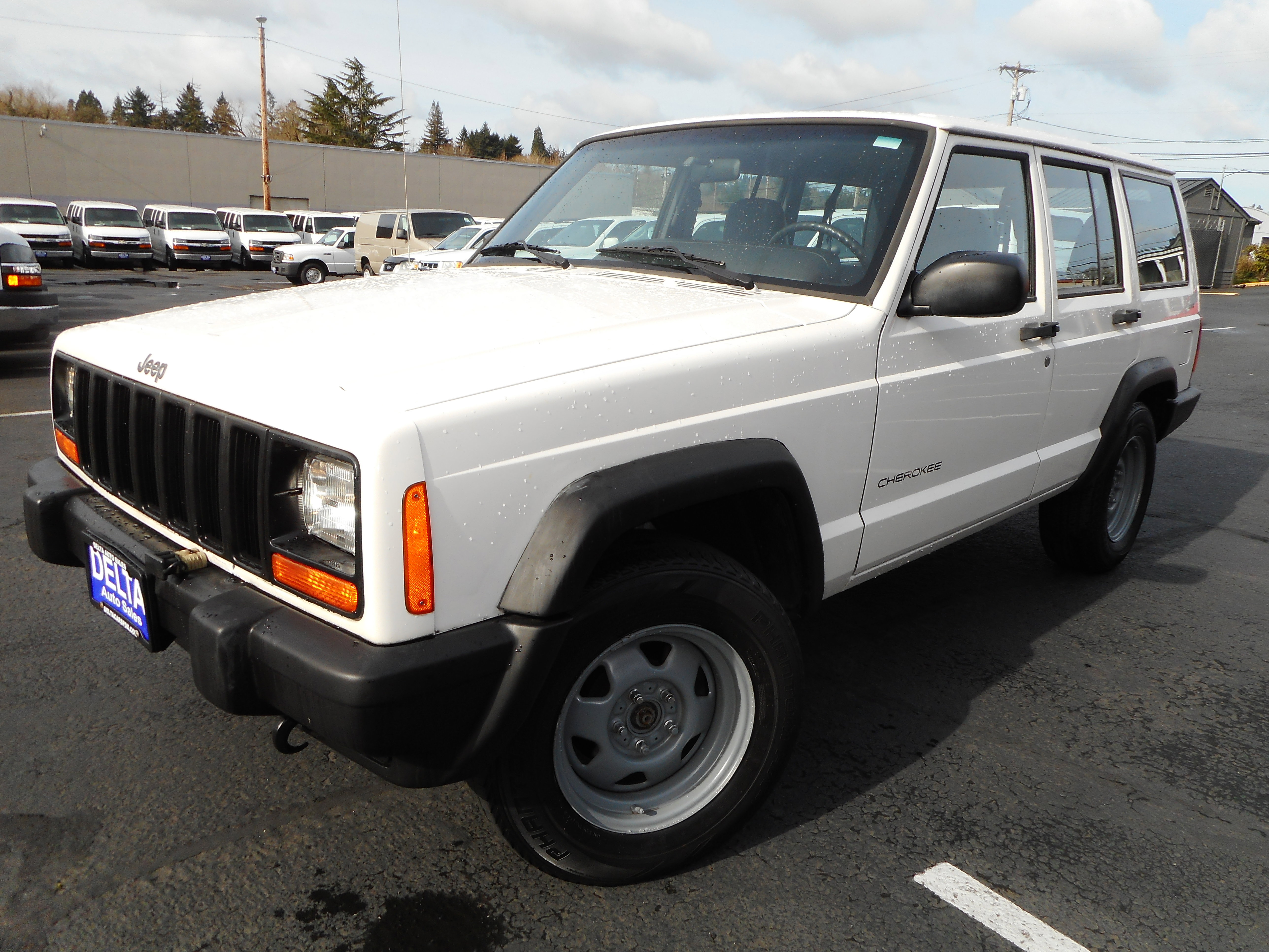 Used 1998 Jeep Cherokee SE image 3