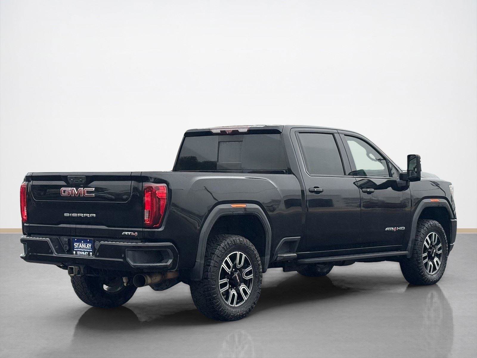Used 2021 GMC Sierra 2500 AT4 w/ AT4 Premium Plus Package AWD/4WD image 11