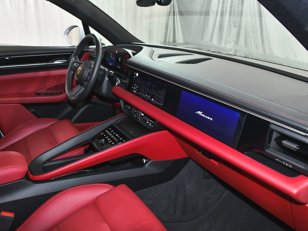 Used 2025 Porsche Macan 4 Electric AWD/4WD image 56