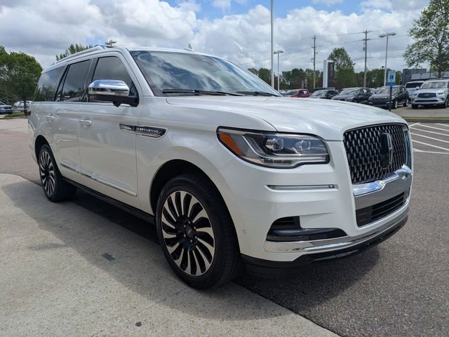 Used 2024 Lincoln Navigator Black Label image 10